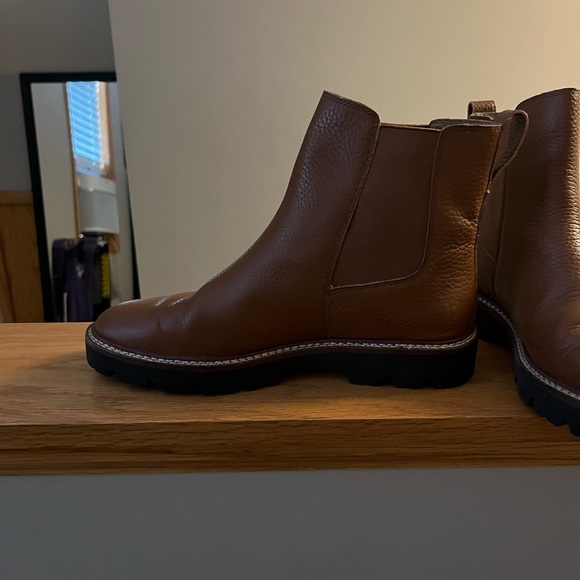 Madewell Lugsole Brown Chelsea Boot Size 9 - Picture 4 of 7